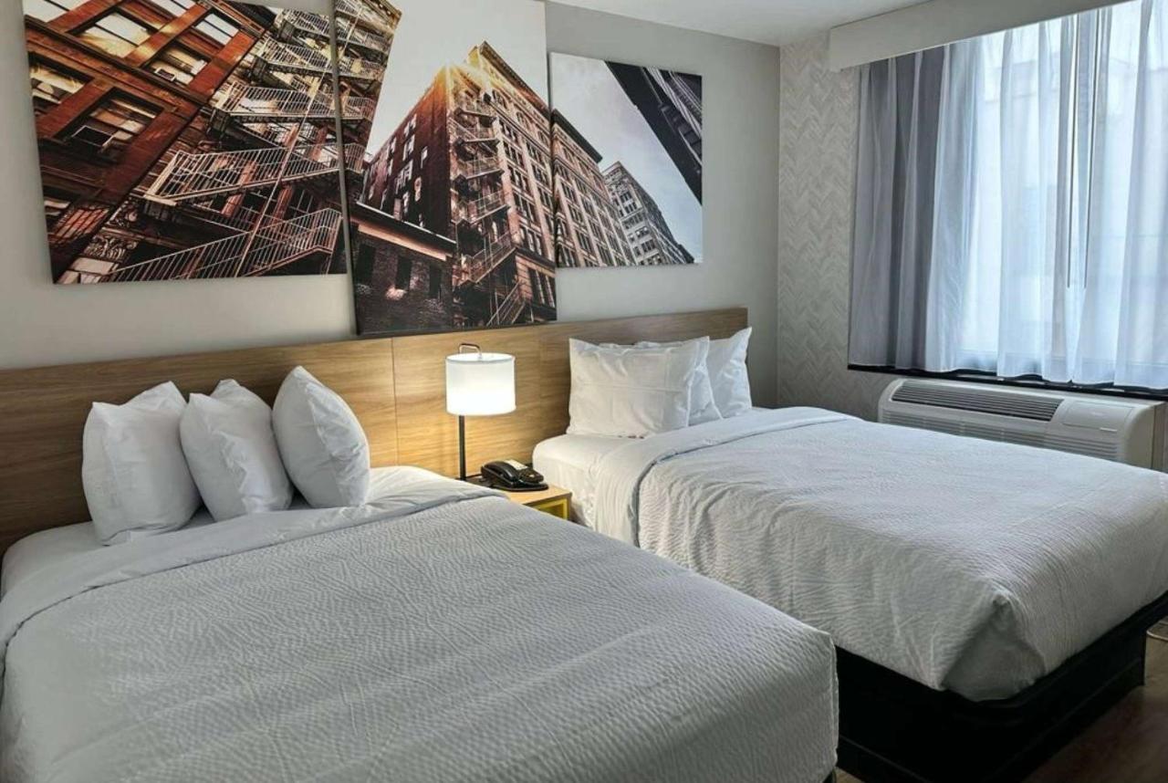 Days Inn By Wyndham Brooklyn Eastern Parkway New York Bagian luar foto